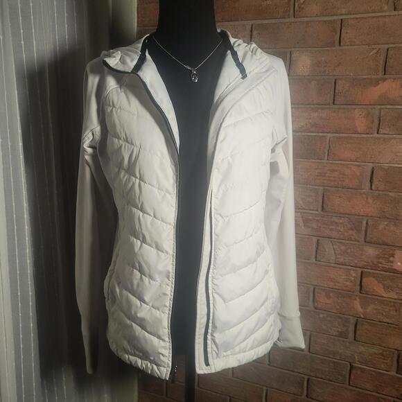 Gap Fit Hooded Women's White Jacket Performance Walking Running - Size M - Picture 3 of 9